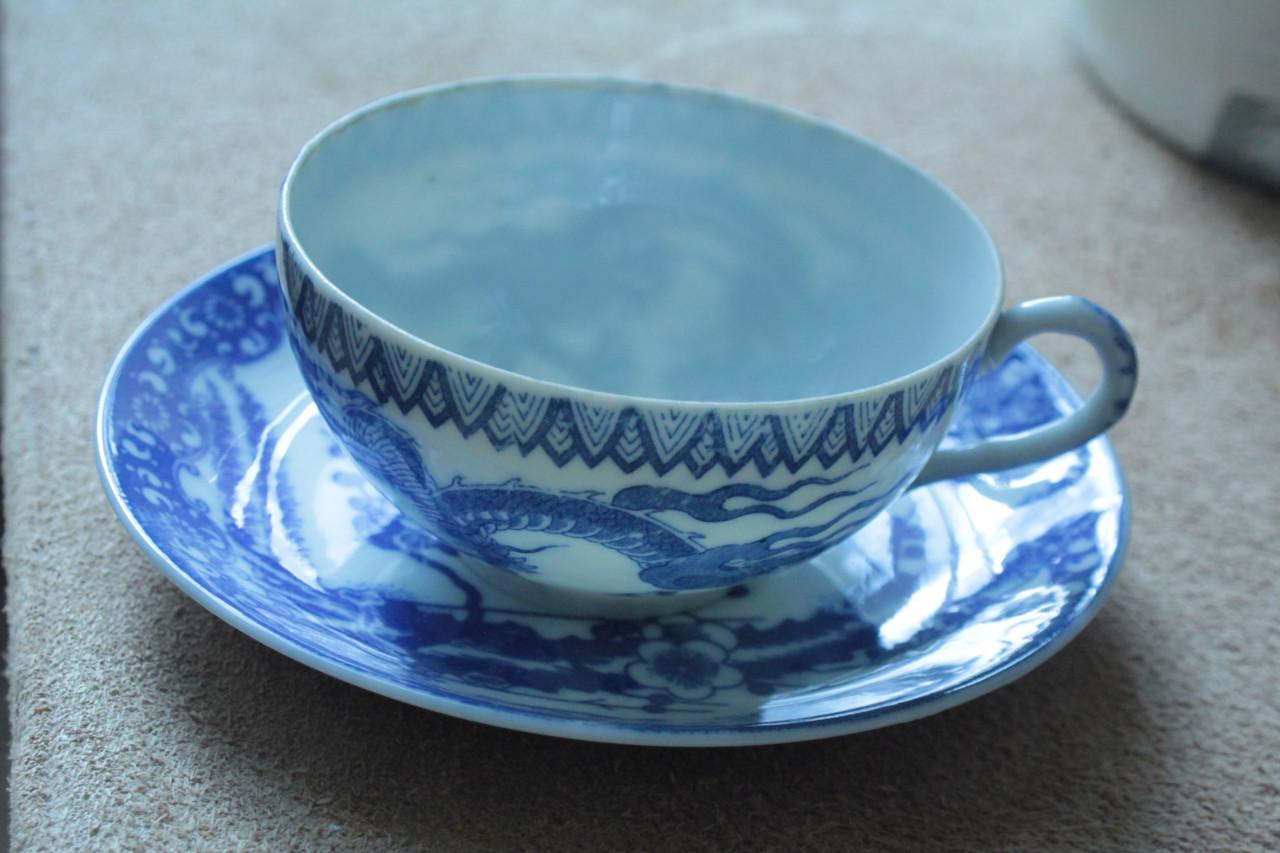 3 theekopjes van dun porcelein