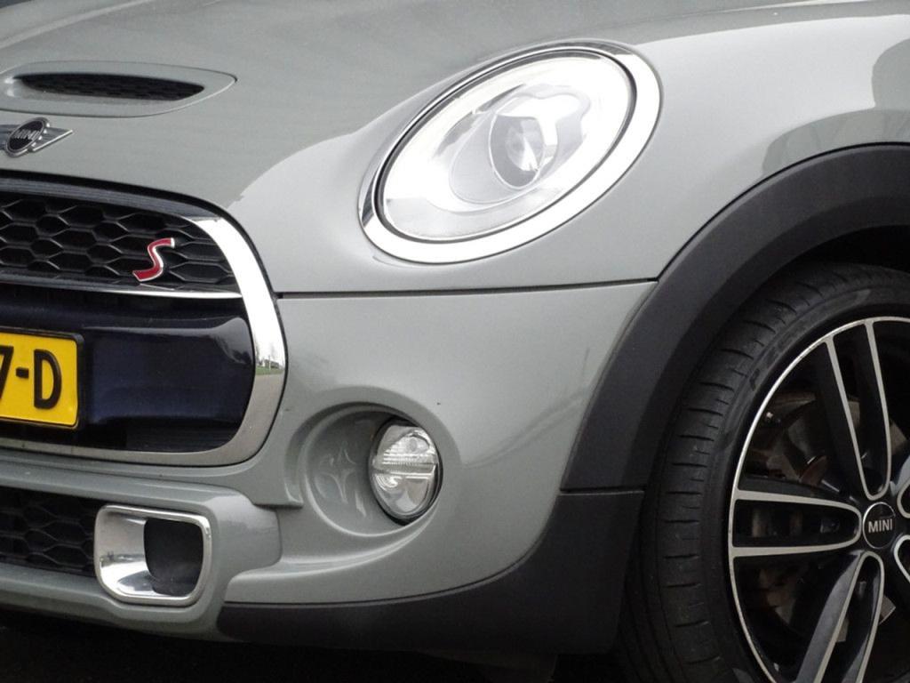 Mini Cooper mini 2.0 serious business 5-deurs | led | navi |18"