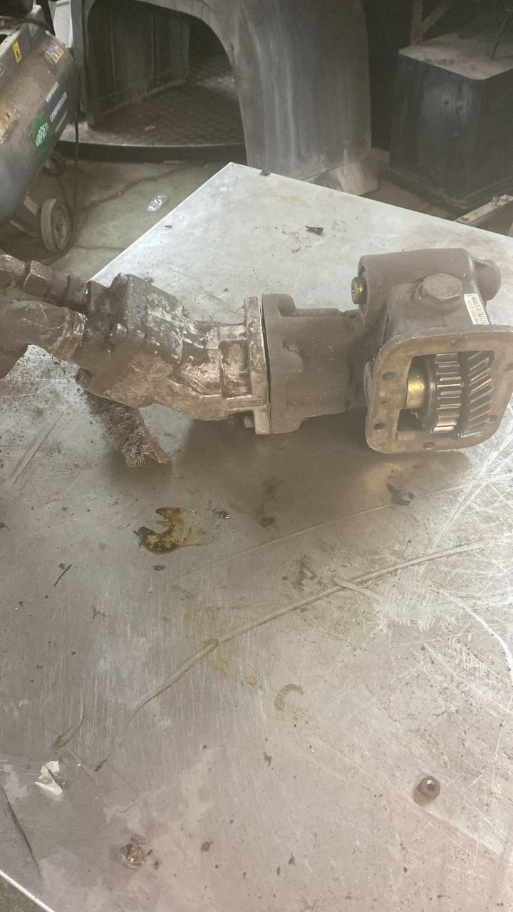 PTO pomp compleet te koop voor € 250 zie de foto’s voor verdere informatie