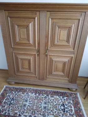 Eikenhouten kast