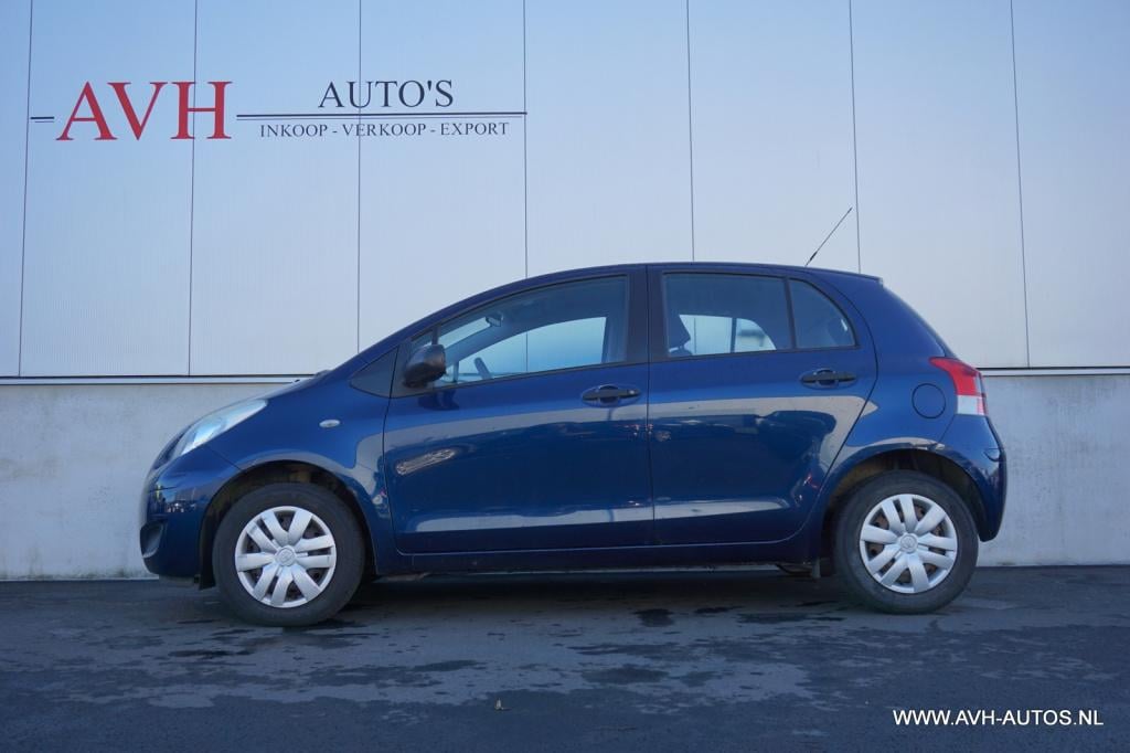 Toyota Yaris 1.0 vvti acces