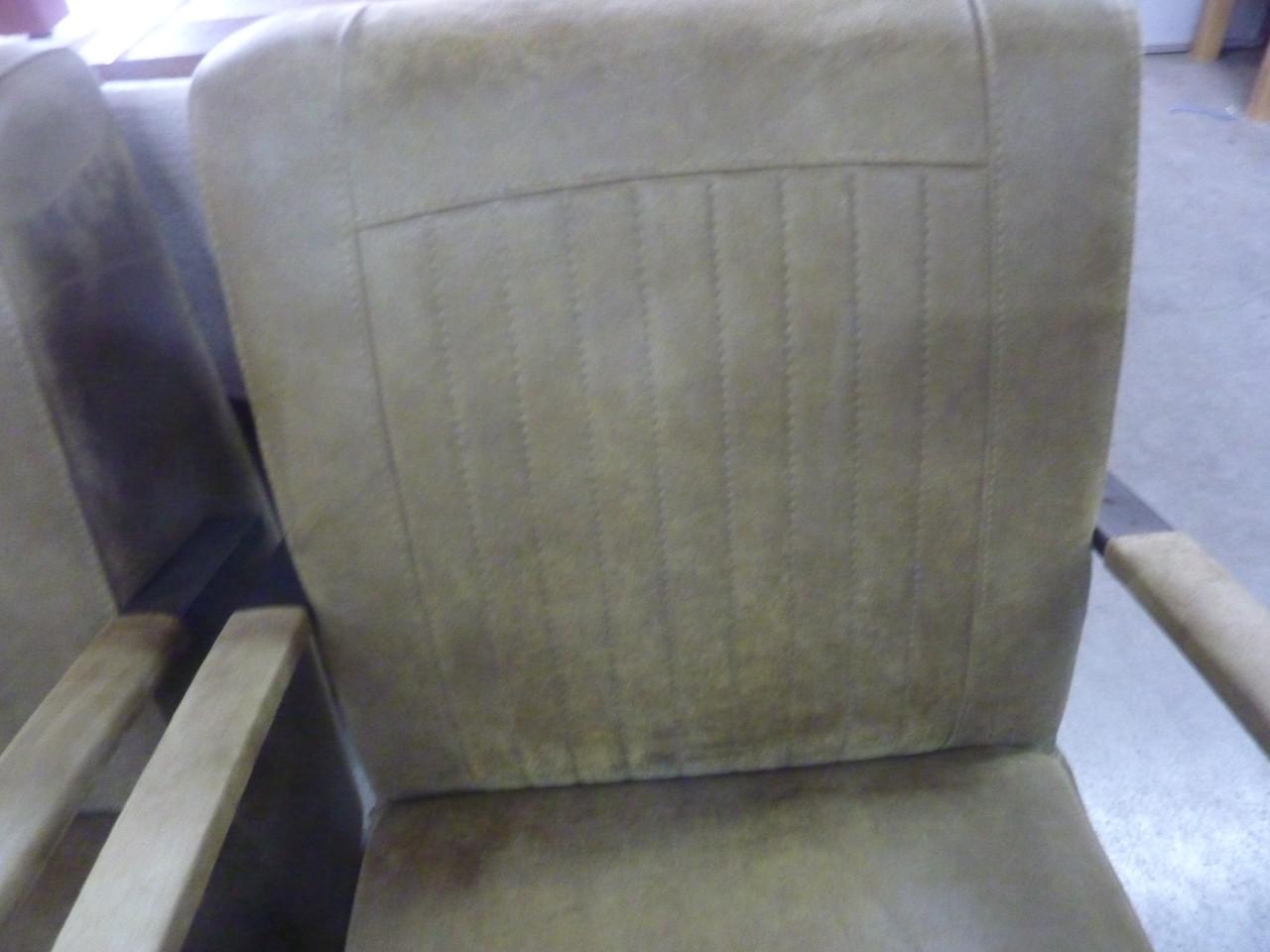 Fauteuils 2