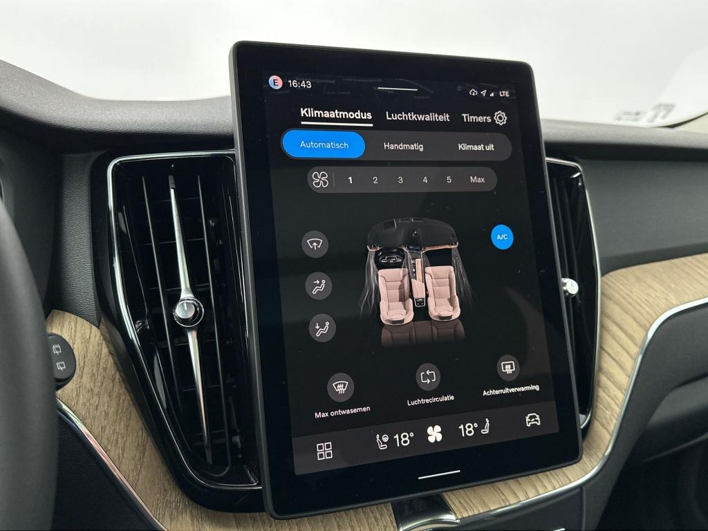 Volvo XC60 t6 398pk recharge ultra dark| adap.cruise| 360camera| pano