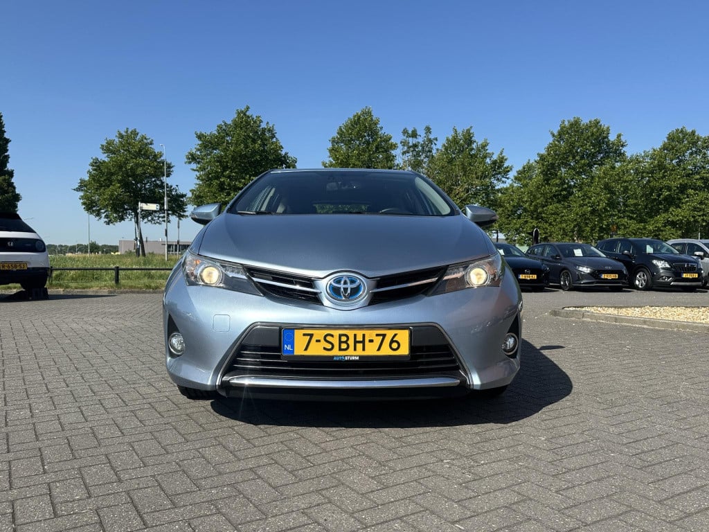 Toyota Auris 1.8 hybrid dynamic