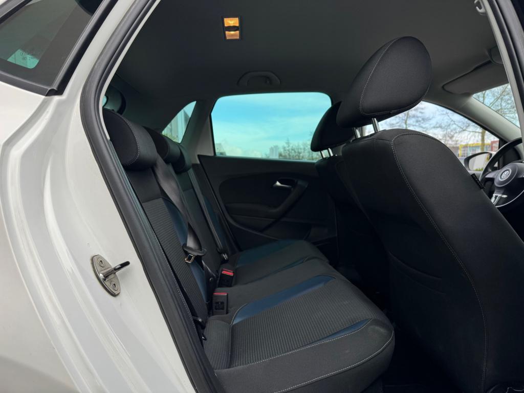 Volkswagen Polo 1.2 tsi team * cruise control * stoelverwarming * pdc