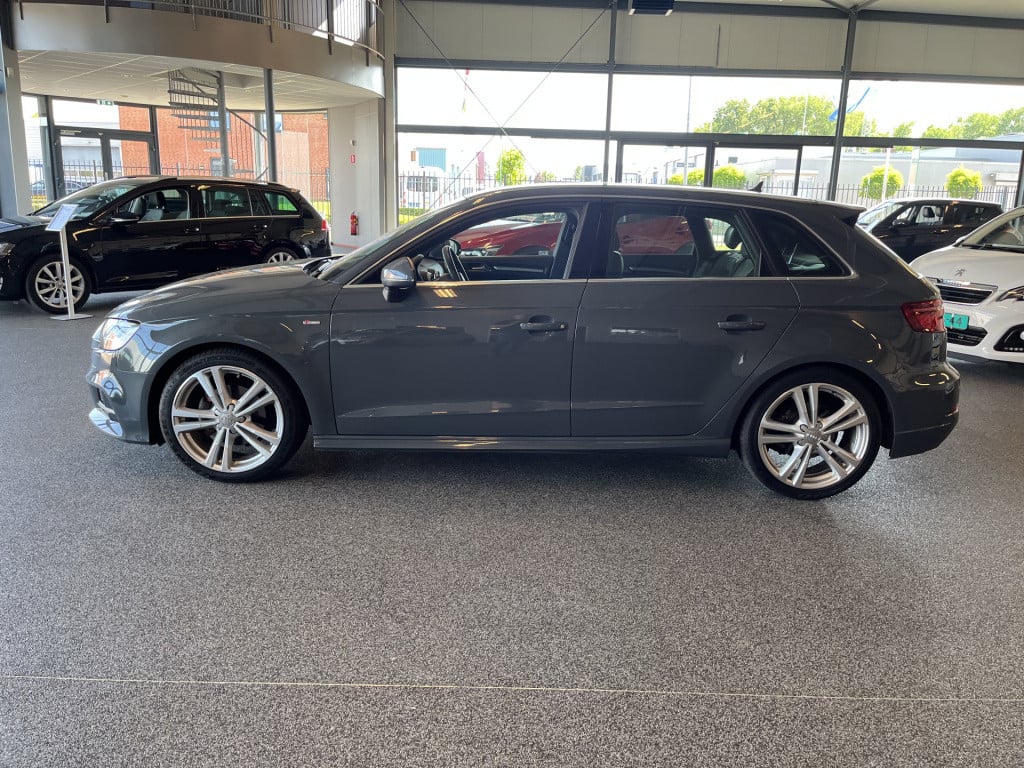 Audi A3 sportback 1.5 tfsi cod sport s line edition