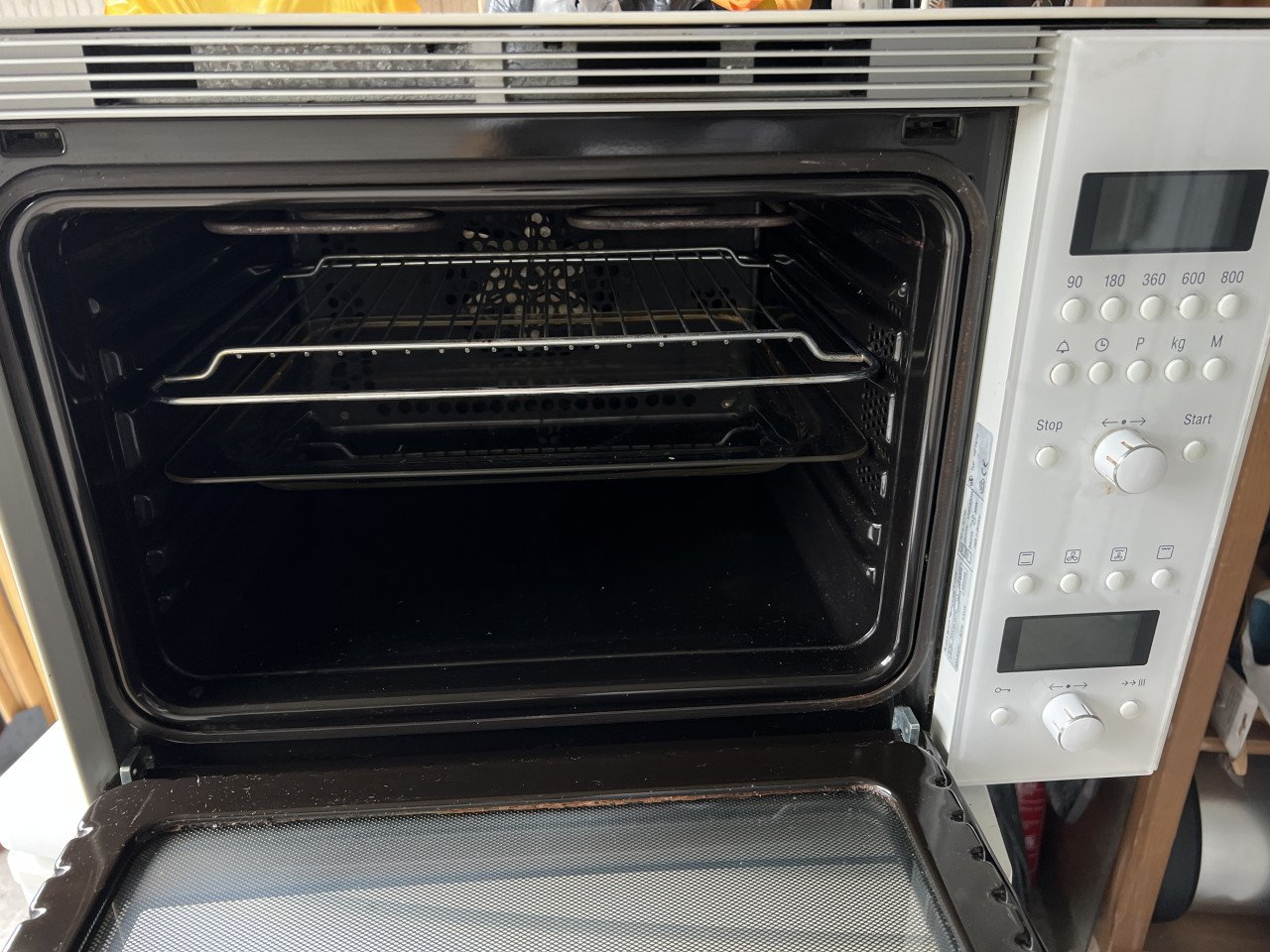 Bosch combi magnetron met hetelucht oven 55x38 cm.