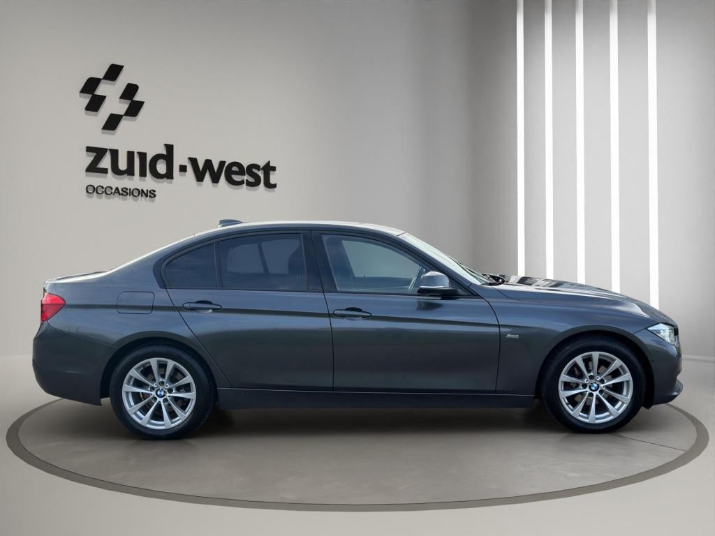 BMW 3-serie 318i luxury 360 head up led