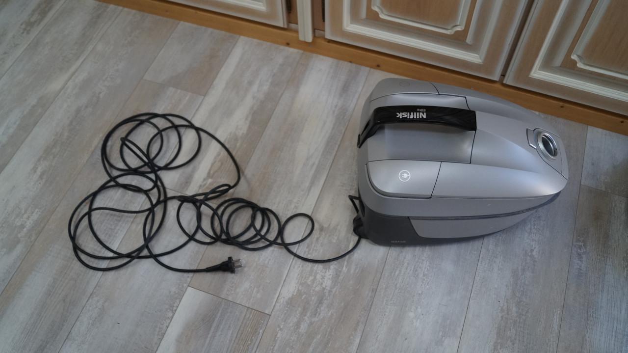 Nilfisk elite energy 750 Watt classic parket / gladde vloer stofzuiger.