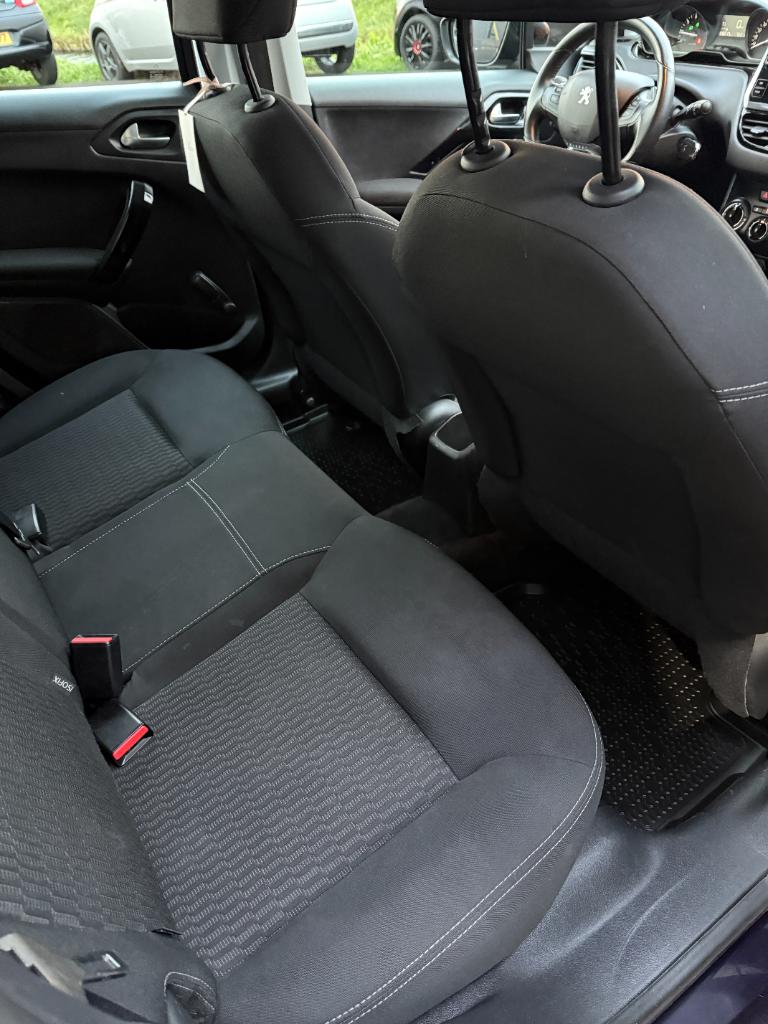 Peugeot 208 1.2 puretech - active