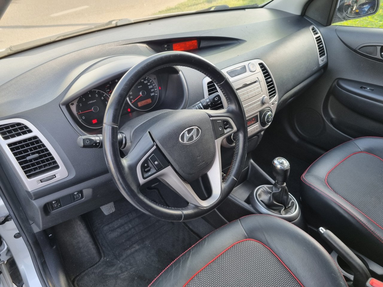 Hyundai i20 1.6i i-Catcher | 2e Eigenaar!