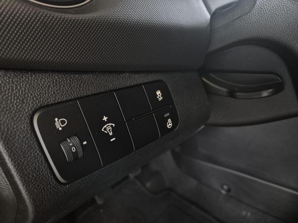 Hyundai I 10 1.0i comfort / stuur-stoel verwarming / 1e eigenaar / nieuwe k