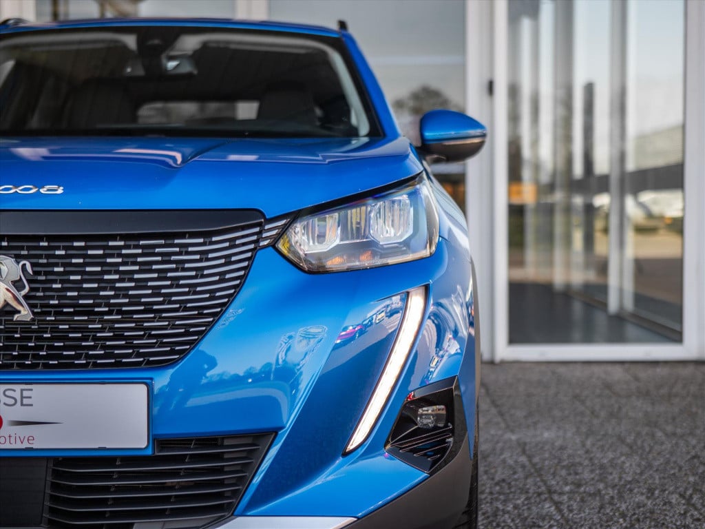 Peugeot 2008 1.2 puretech 130pk allure pack automaat | acc | camera | stoel