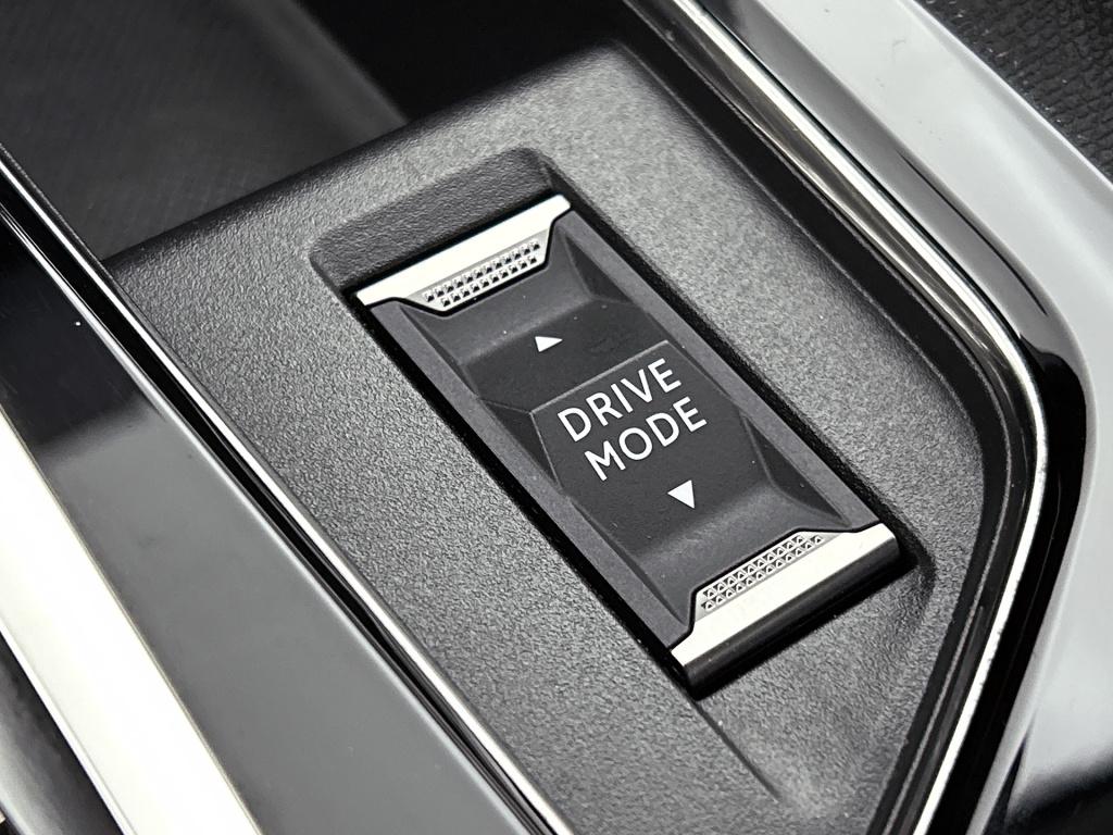 Peugeot 3008 130pk automaat allure pack | rijklaar | stoelverwarming |