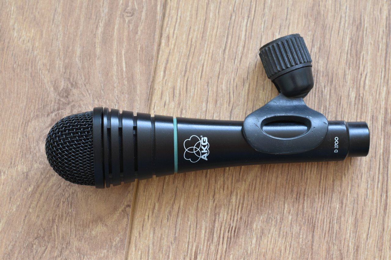 Vier dynamische microfoons (AKG, 2x Shure en DAP)