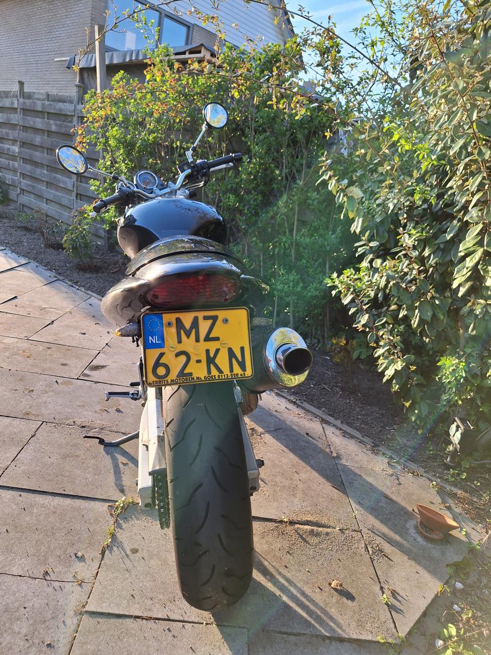 Suzuki SV 650 naked bike