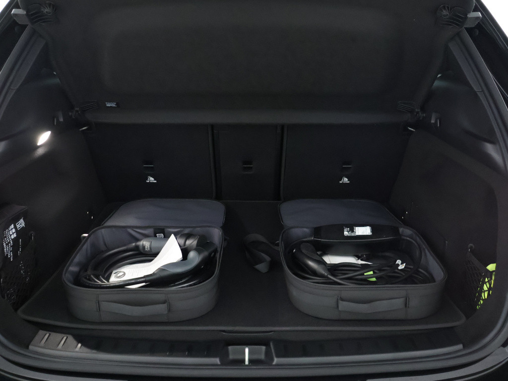 Mercedes-Benz Eqa 250+ business solution amg 71 kwh | nightpakket | winter 