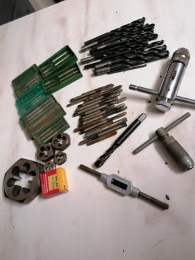 Diverse tappen en snijmoeren