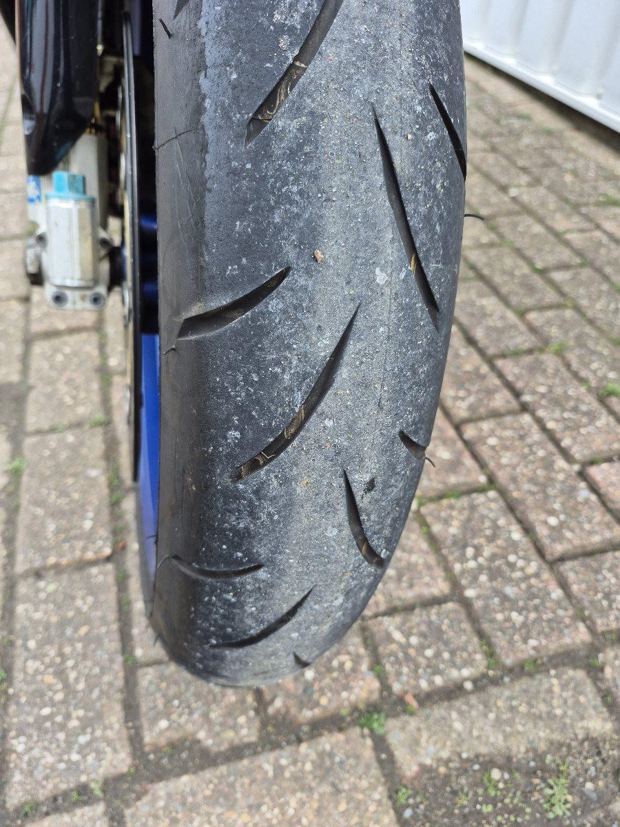 Aprilia RSV1000R Factory mille