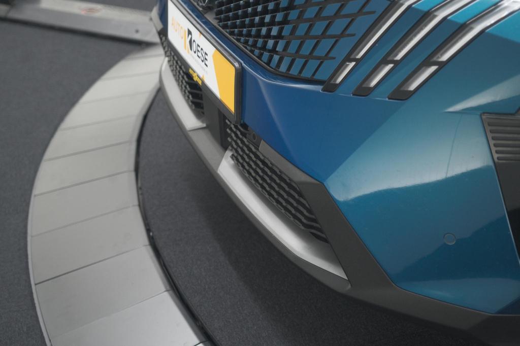 Peugeot 5008 1.2 hybrid 136 gt 7p | 360 camera | panoramadak | elektrische 