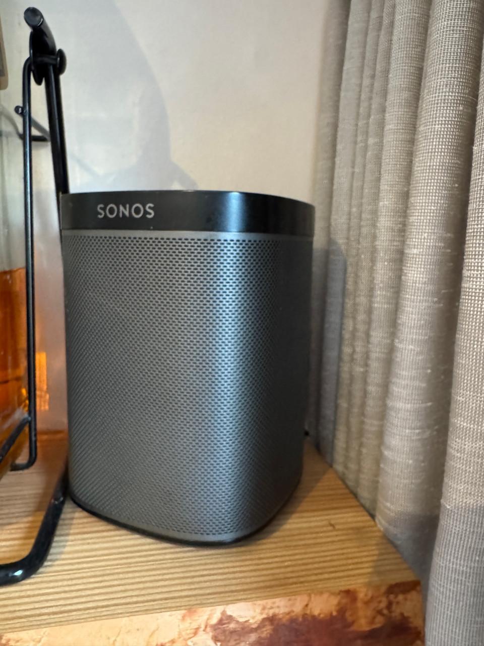 Sonos play 1