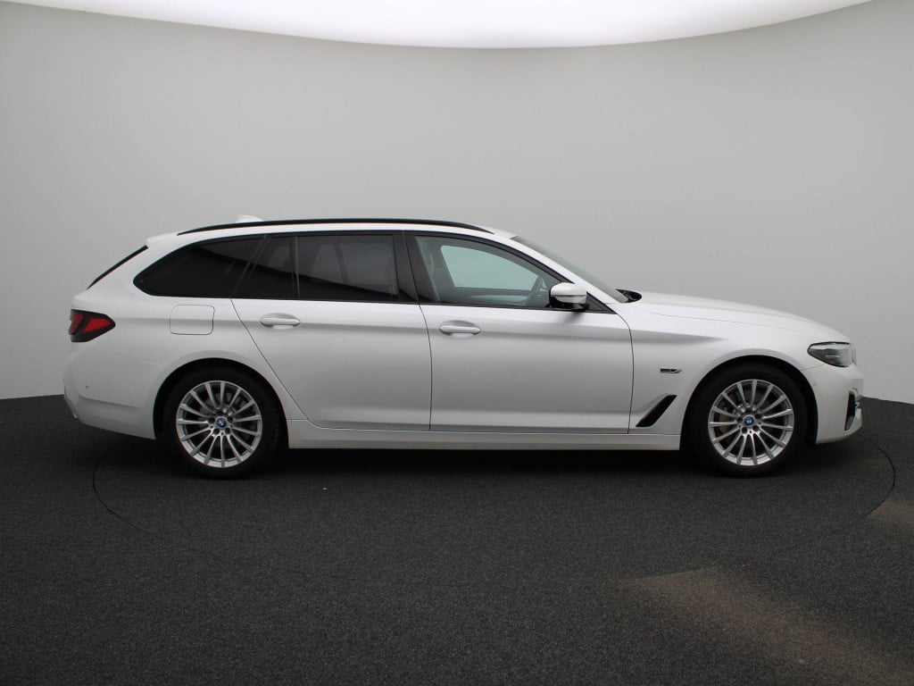BMW 5 Serie touring 520e executive | automaat | leder | navigatie | apple c