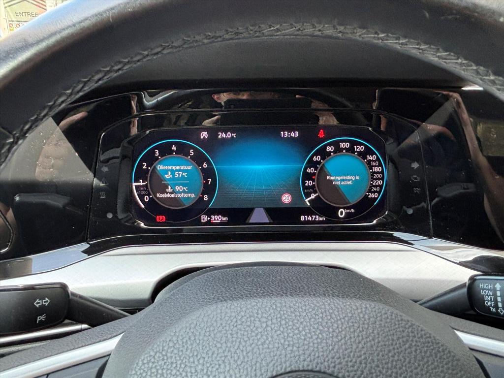 Volkswagen Golf 1.5 tsi 130pk life| navigatie |adapt cruise| led| rijklaarp