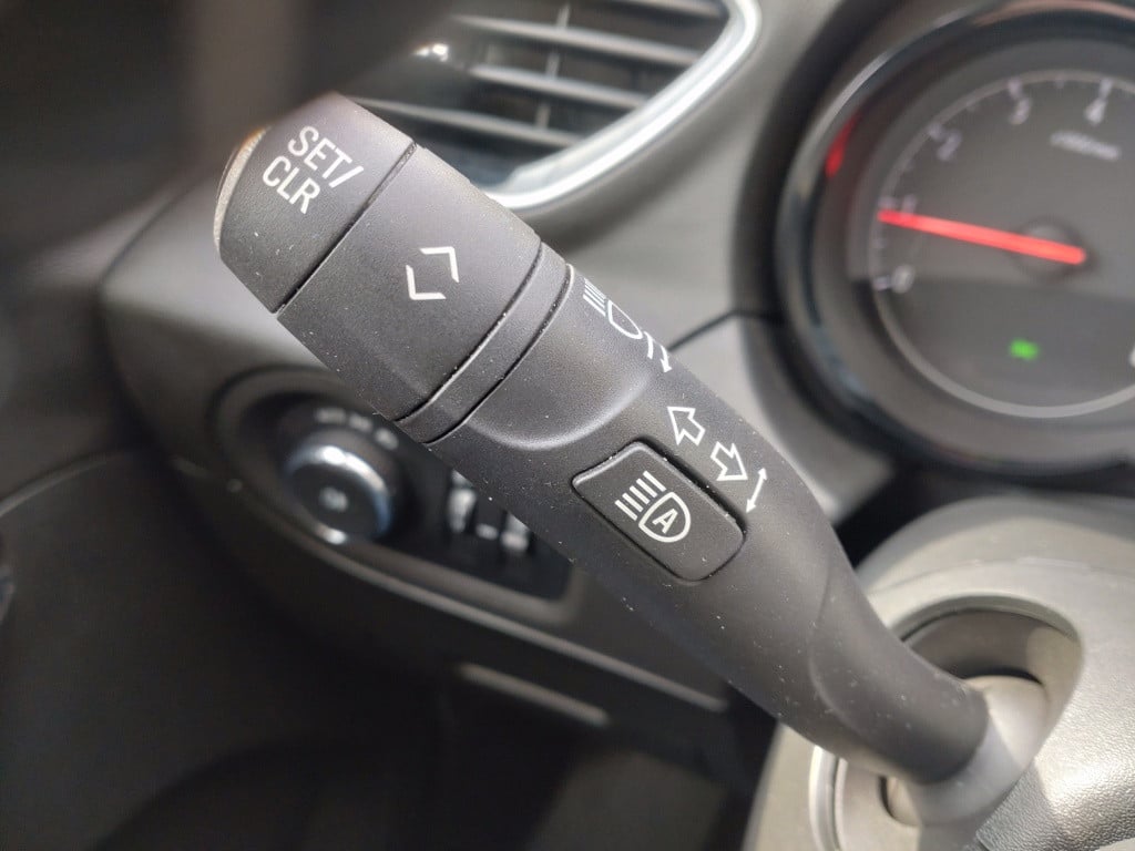 Opel Grandland X 1.2 turbo business +