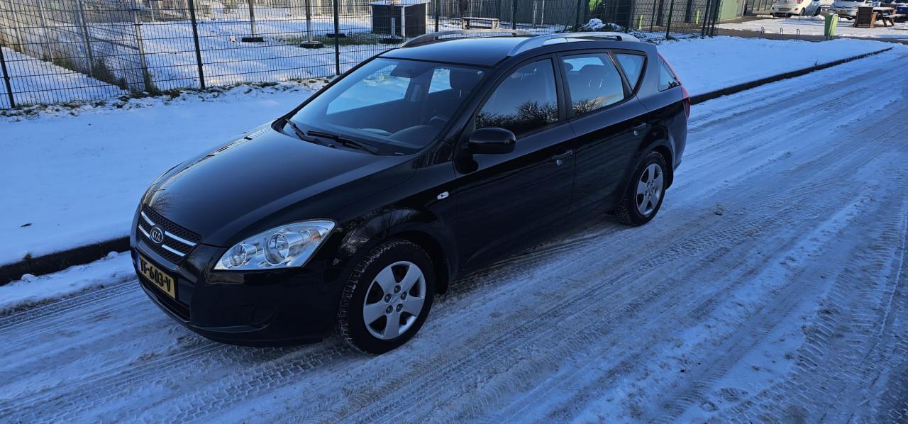 Kia cee'd Sporty Wagon 1.4 X-ecutive 2 De Eigenaar!