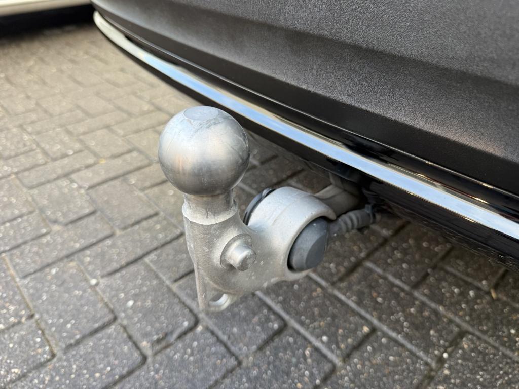 Volvo XC40 recharge ultra 252pk/ 70 kwh| panodak| 360camera| trekhaak