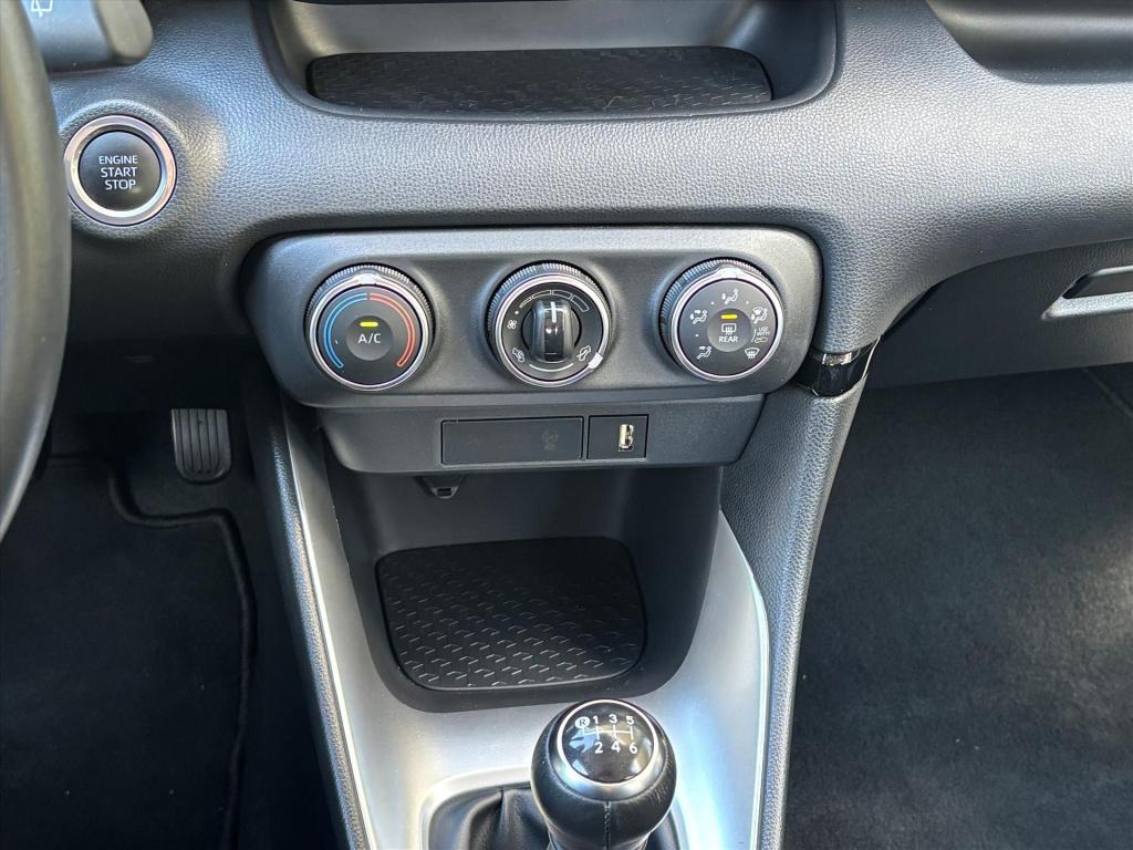 Toyota Yaris 1.5 vvt-i 125pk dynamic| navi| camera|nl auto| unieke km stand