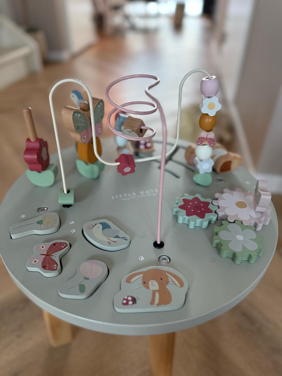 Activiteitentafel van Little Dutch