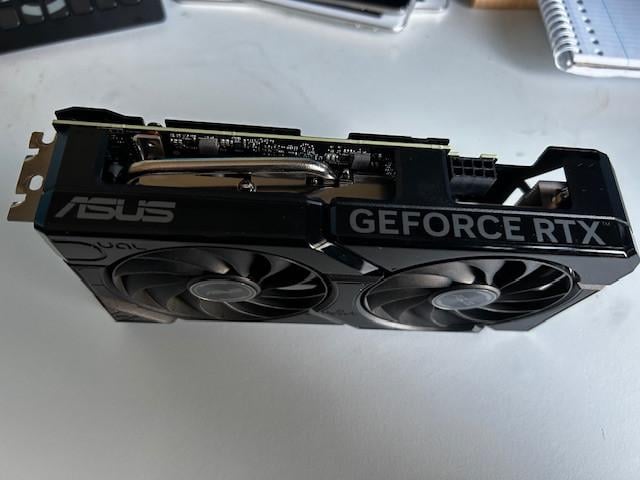 ASUS Dual GeForce RTX™ 4060 Ti 8gb