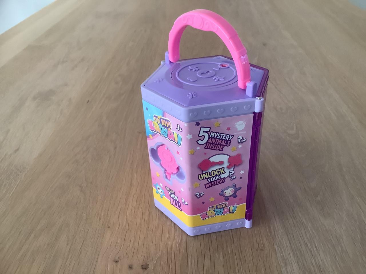 Oh my Kawaii - Verrassingsdoos met sleutels om de deurtjes te openen