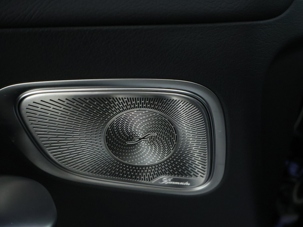 Mercedes-Benz Glc 300 de 4matic amg line | trekhaak | panoramadak | multisp