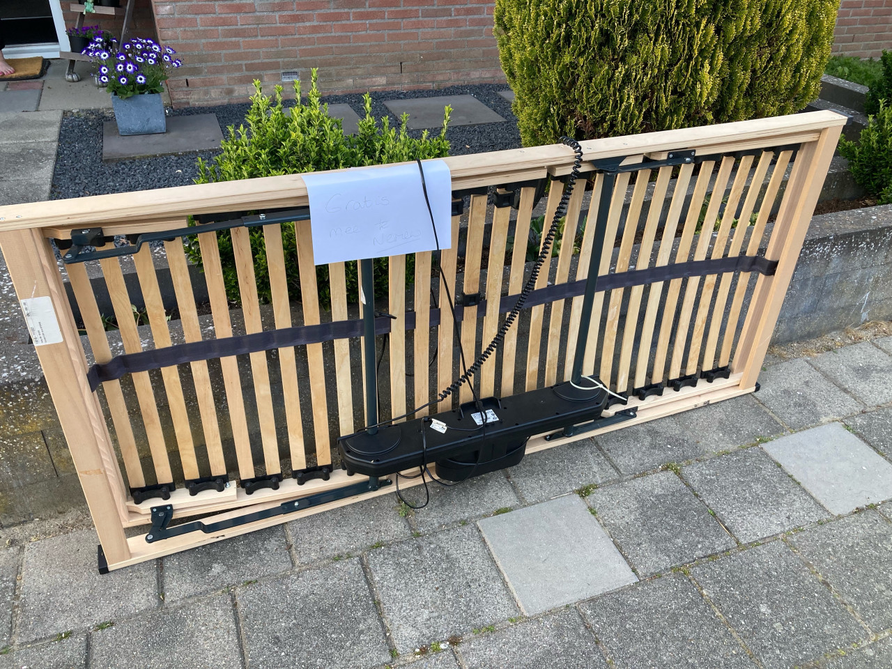 Lattenbodem, elektrische verstelbaar! GRATIS!!