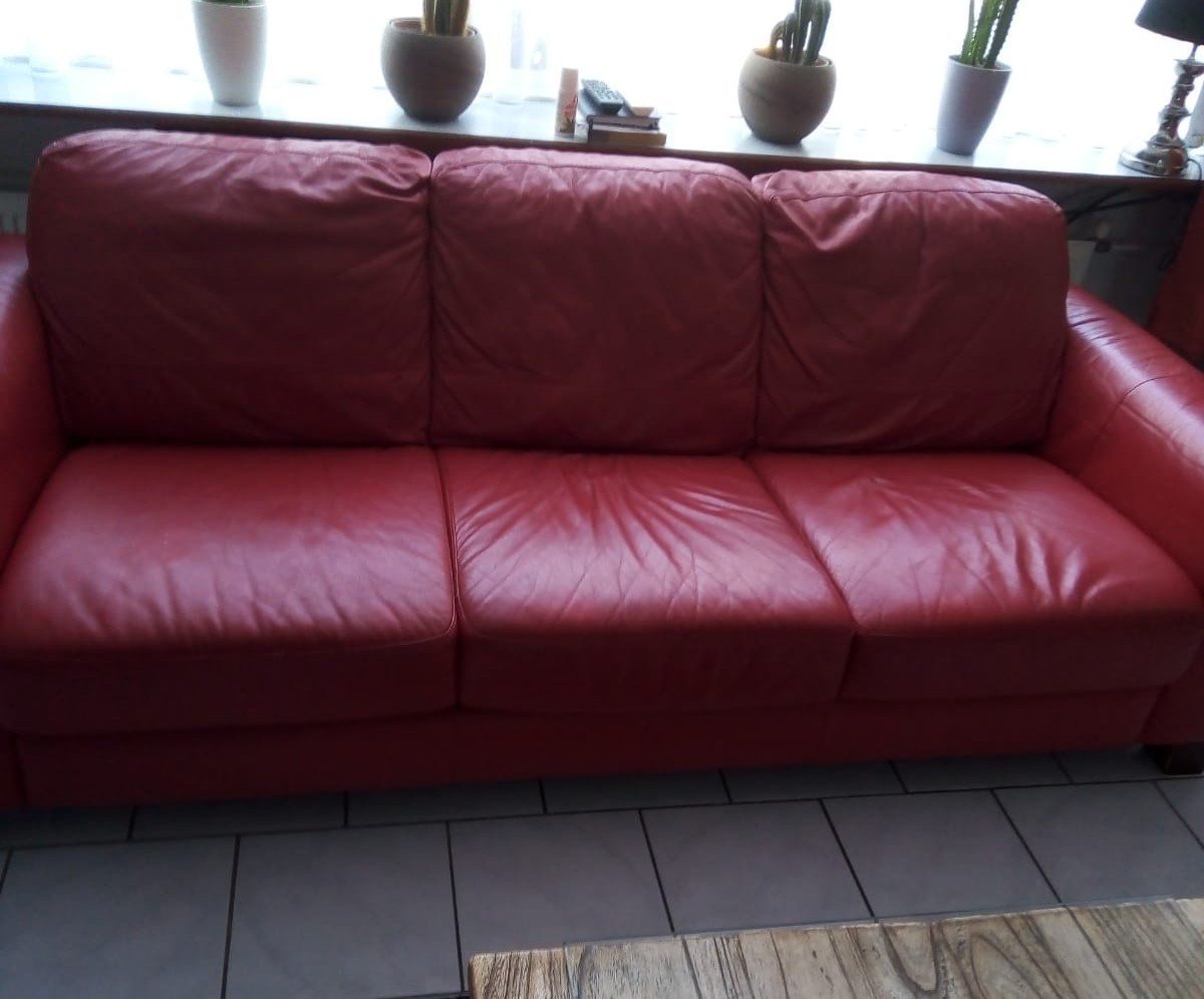 Te koop lederen 2+3 zits bankstel   €75,-