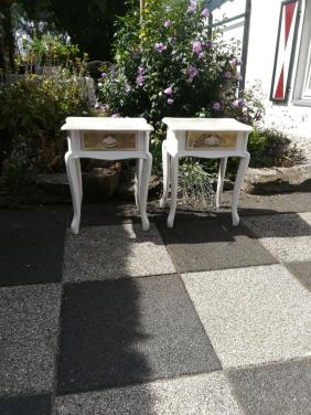 2 Nachtkastjes