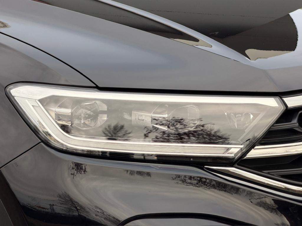 Volkswagen T-roc 1.5 tsi 150pk dsg r-line | camera | keyless | elek. achter