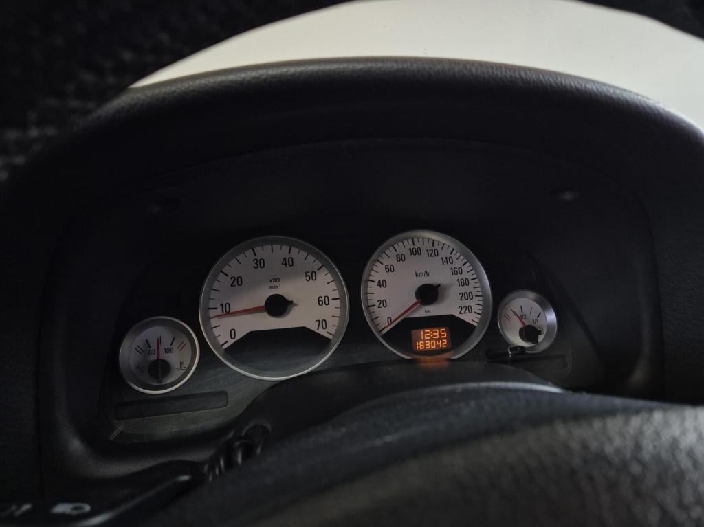 Opel Astra wagon 1.6-16v sport / nieuwe apk / nieuwe banden