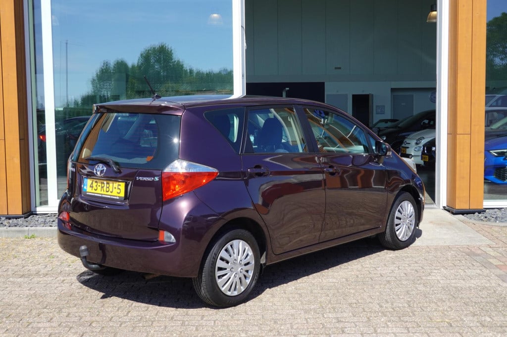 Toyota Verso-s 1.3 vvt-i 100-pk aspiration