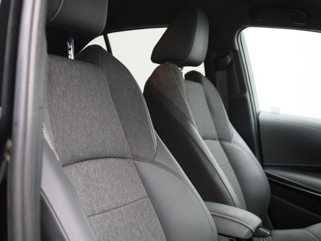 Toyota Corolla 1.8 hybrid business plus | automaat | stoel verwarming | par