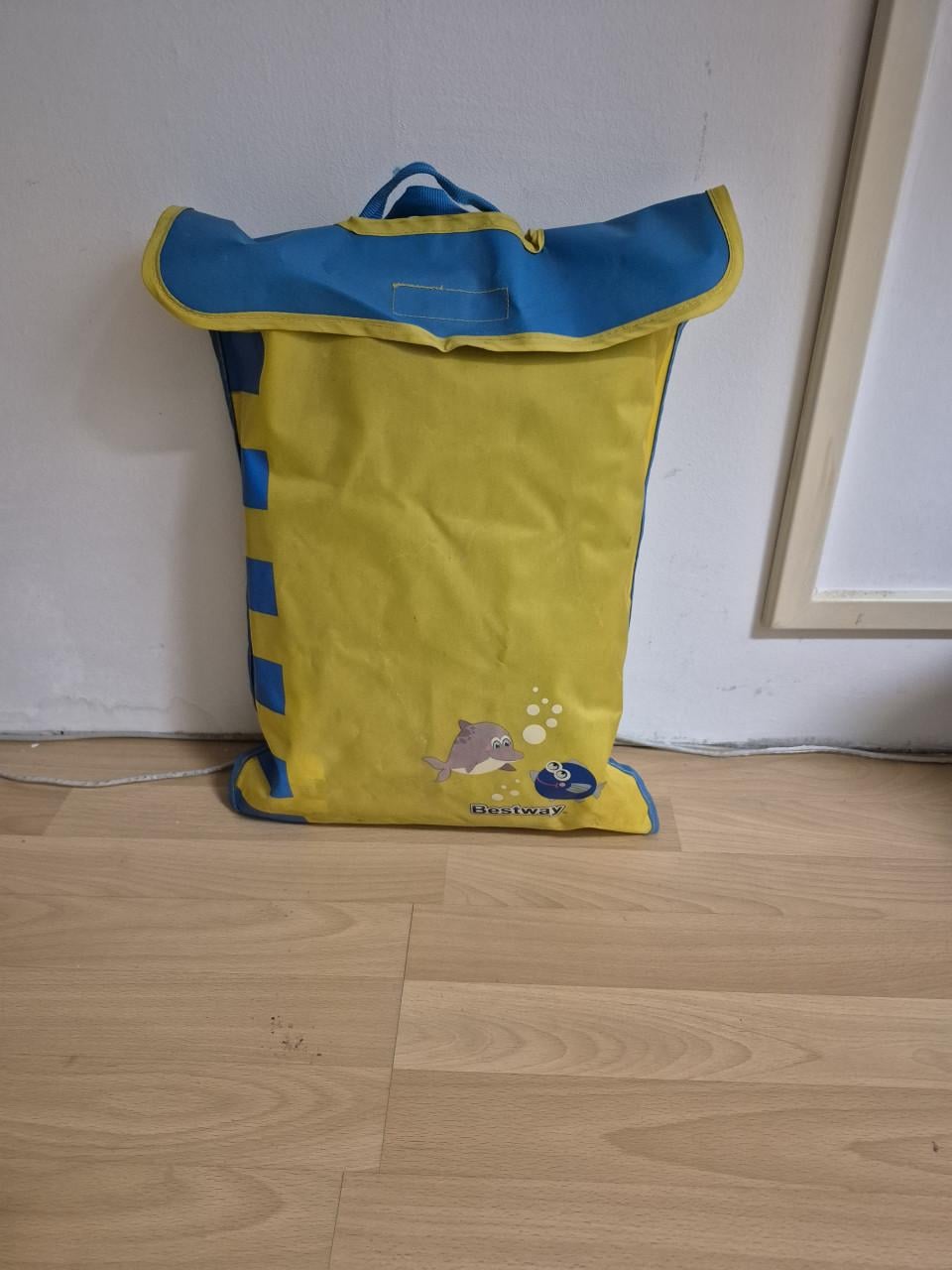 Kinder zwembadje