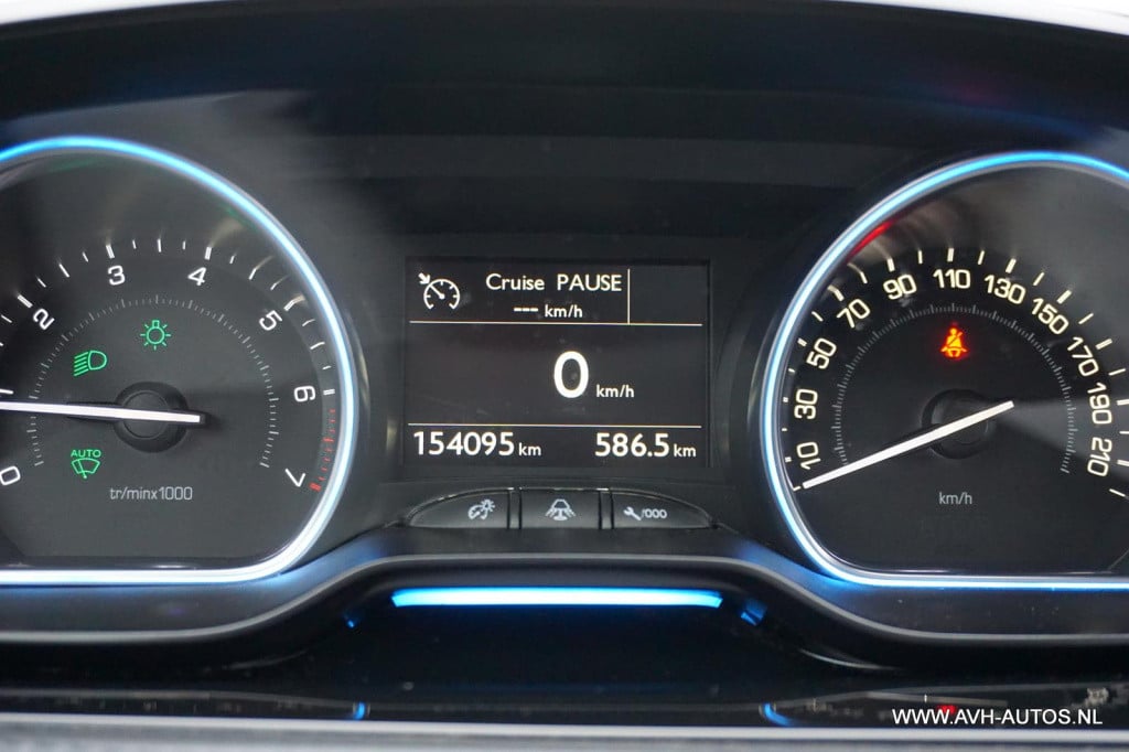 Peugeot 2008 1.2 vti allure pack premium plus
