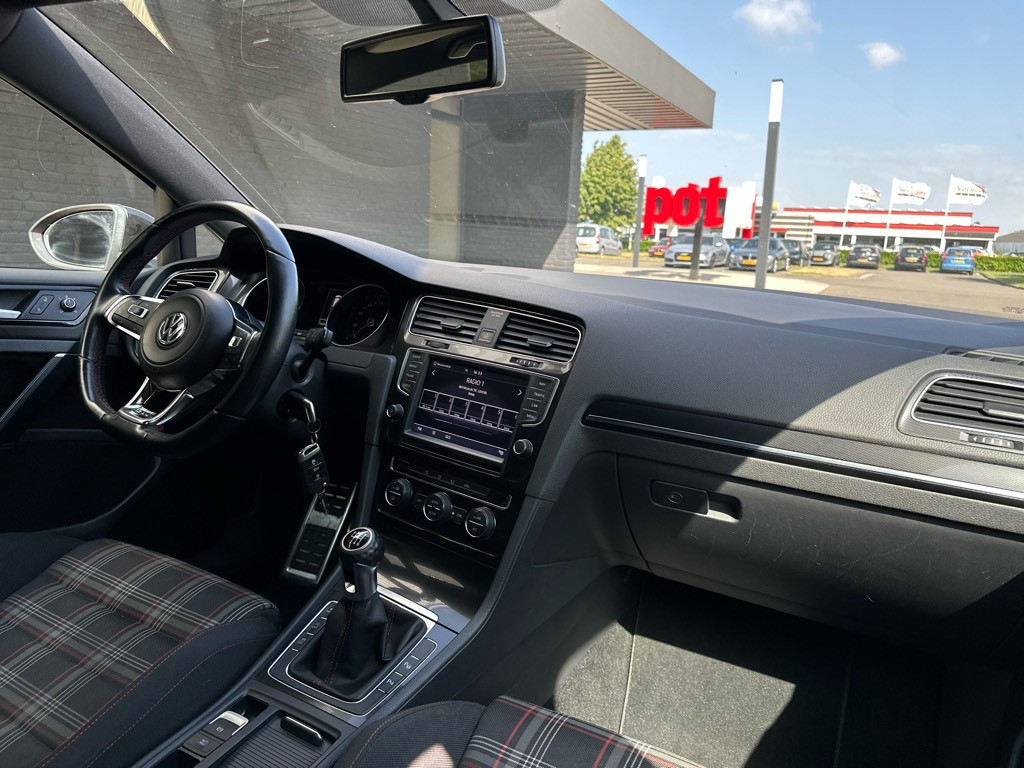 Volkswagen Golf 2.0 tsi gti performance pack