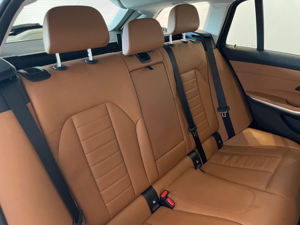 BMW 3-serie touring 330e