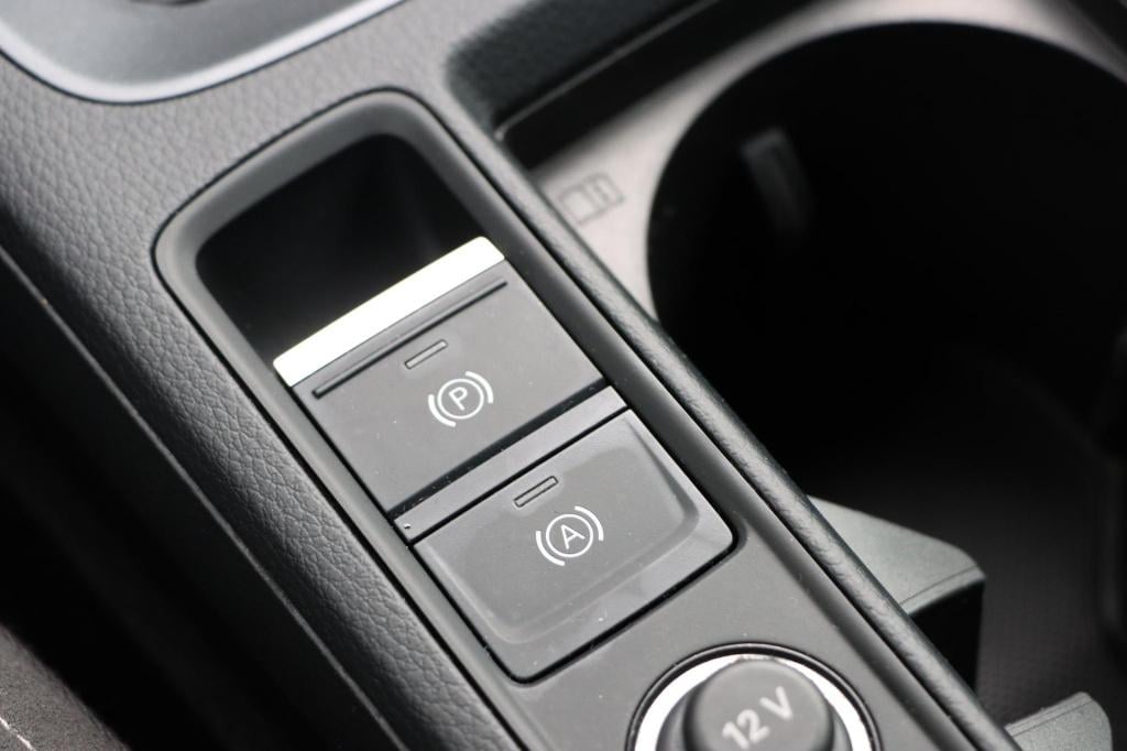 Audi Q3 35 tfsi s edition 150pk s-tronic | 19'' lichtmetaal | elektrische a