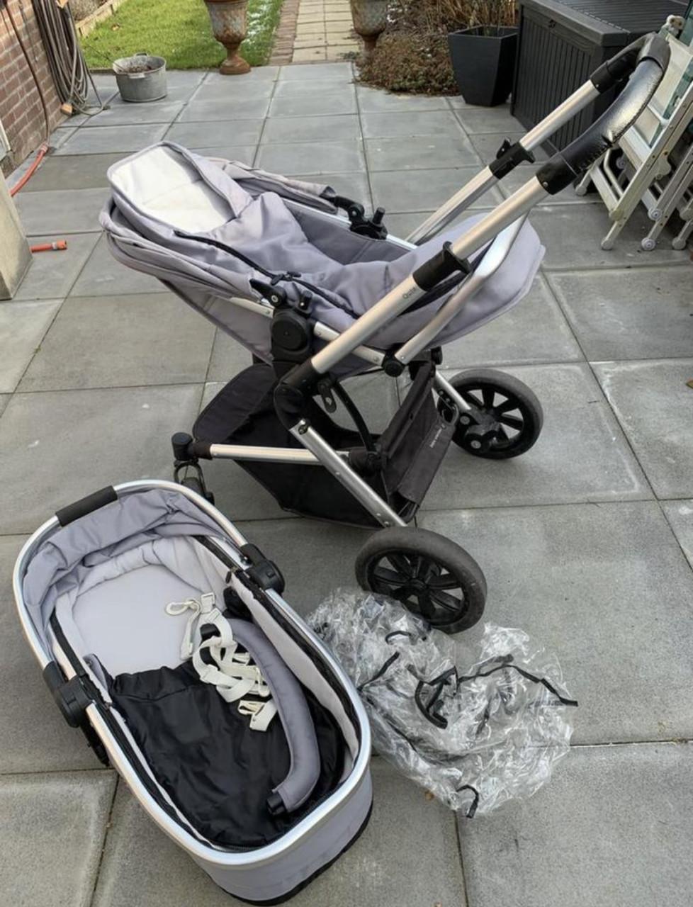 Qute kinderwagen/buggy/voetenzak/regenhoes