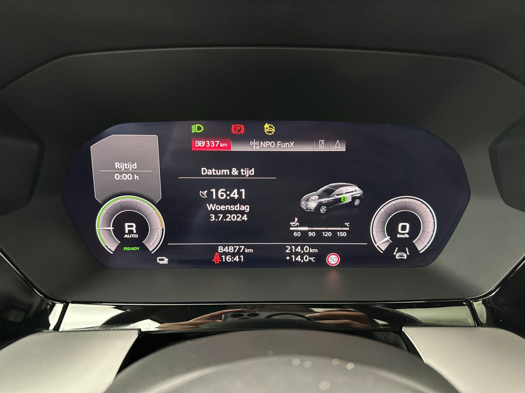 Audi A3 sportback 40 tfsi e advanced edition pano massage acc carplay s-lin
