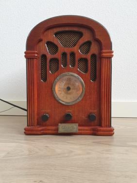Classic Collectors Edition Radio Cassette player model 412 c model 1933